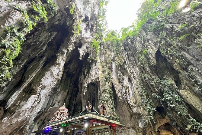 Private 2-day tour: Thailand, Malaysia & Indonesia (3 countries) from Singapore - The Thai oil massage and Penang Clan Jetties: the end of the day’s story