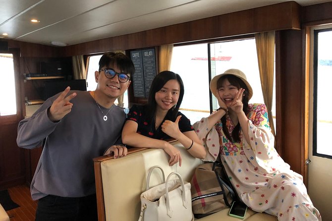 YachtCruiseSG Kusu Island Speedboat Heritage Tour - From Sentosa Cove to Kusu Island: a fast, friendly water ride